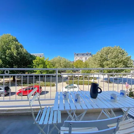 Duplex 5 Pieces, 6 Couchages Au Coeur De Avec Terrasse, Parking Et Tous Commerces A Pied - Fr-1-245-71